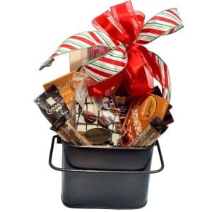 Gift Giving – Should House Cleaners Bring Gifts?